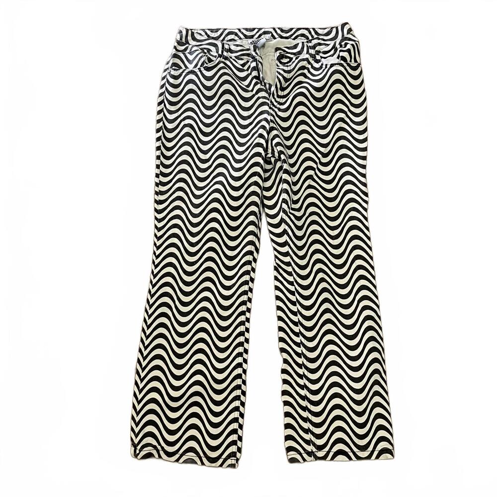 Wavy Print Wide-Leg Pants in Black & White - Picture 1 of 7